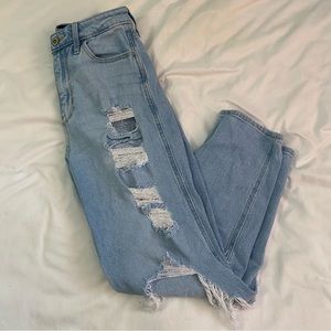 Holister Ripped Cropped Jeans